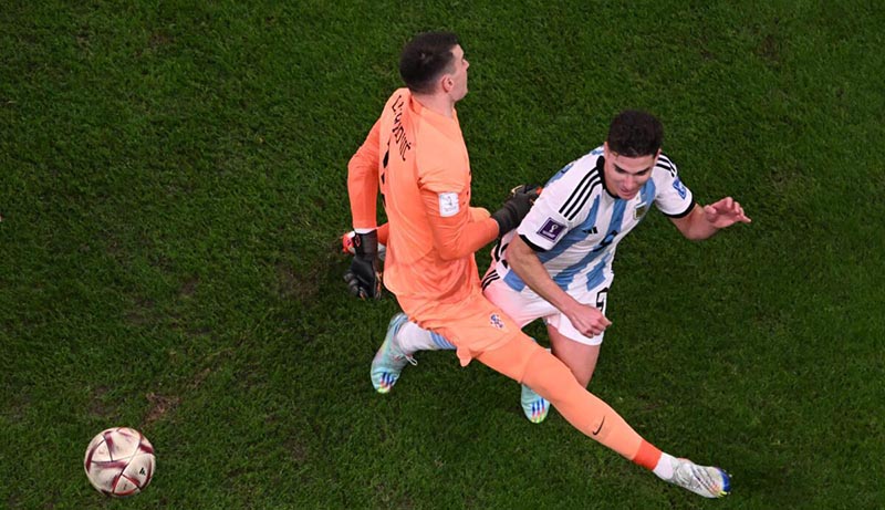 Tranh cãi xoay quanh quả penalty dành cho Argentina trước Croatia: Liệu có thiên vị?