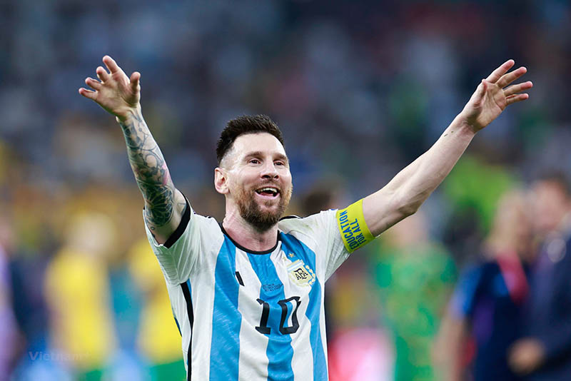 CĐV Argentina nhận tin không vui về Lionel Messi trước giờ bóng lăn